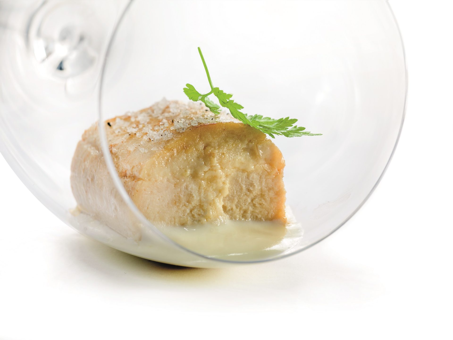 Chicken breasts filled with cottage cheese in cream sauce with Malvasia wine - Ljubljanske mlekarne